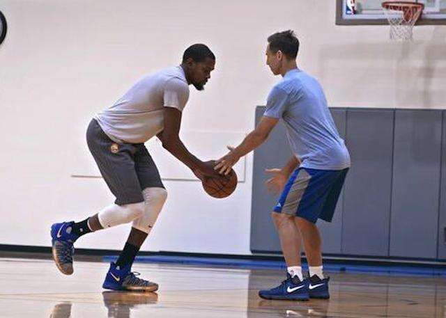 在主教练的 在主教练的